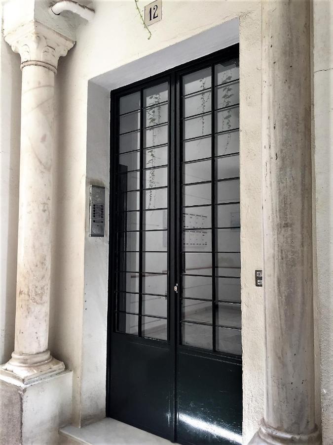 Luminoso Y Amplio Apartamento En El Centro Historico De Sevilla ภายนอก รูปภาพ